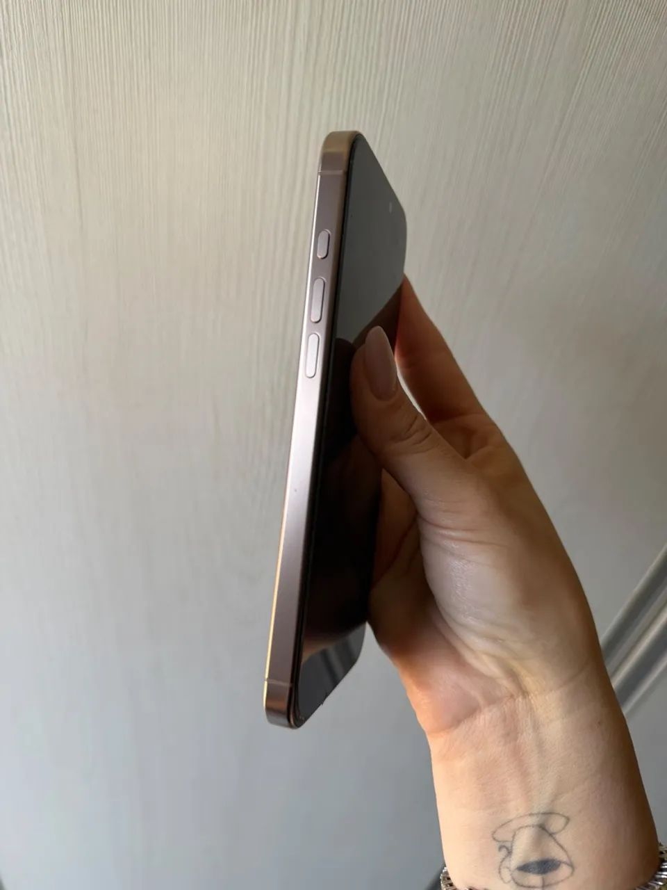 iPhone 16 pro Max 256g Gold  - Foto 4