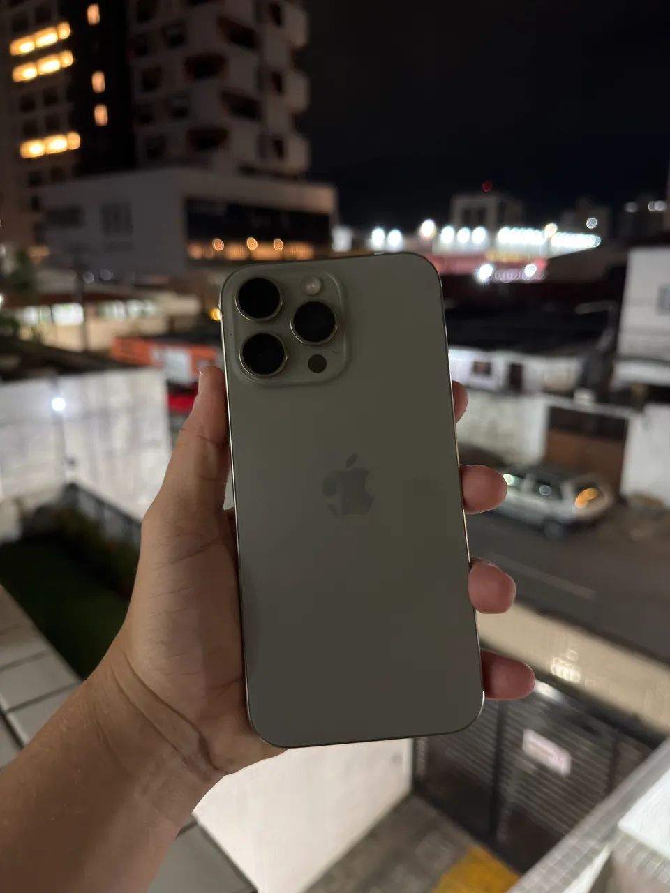 iPhone 16 pro max