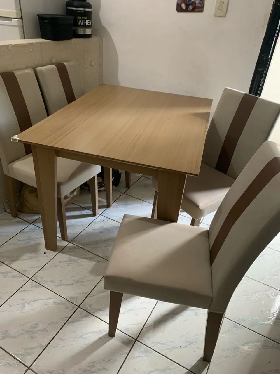 Mesa 4 cadeiras  - Foto 5