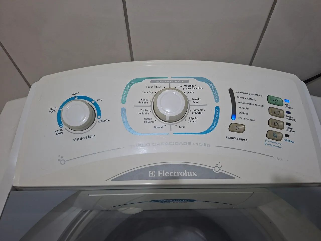 Máquina de lavar Electrolux 