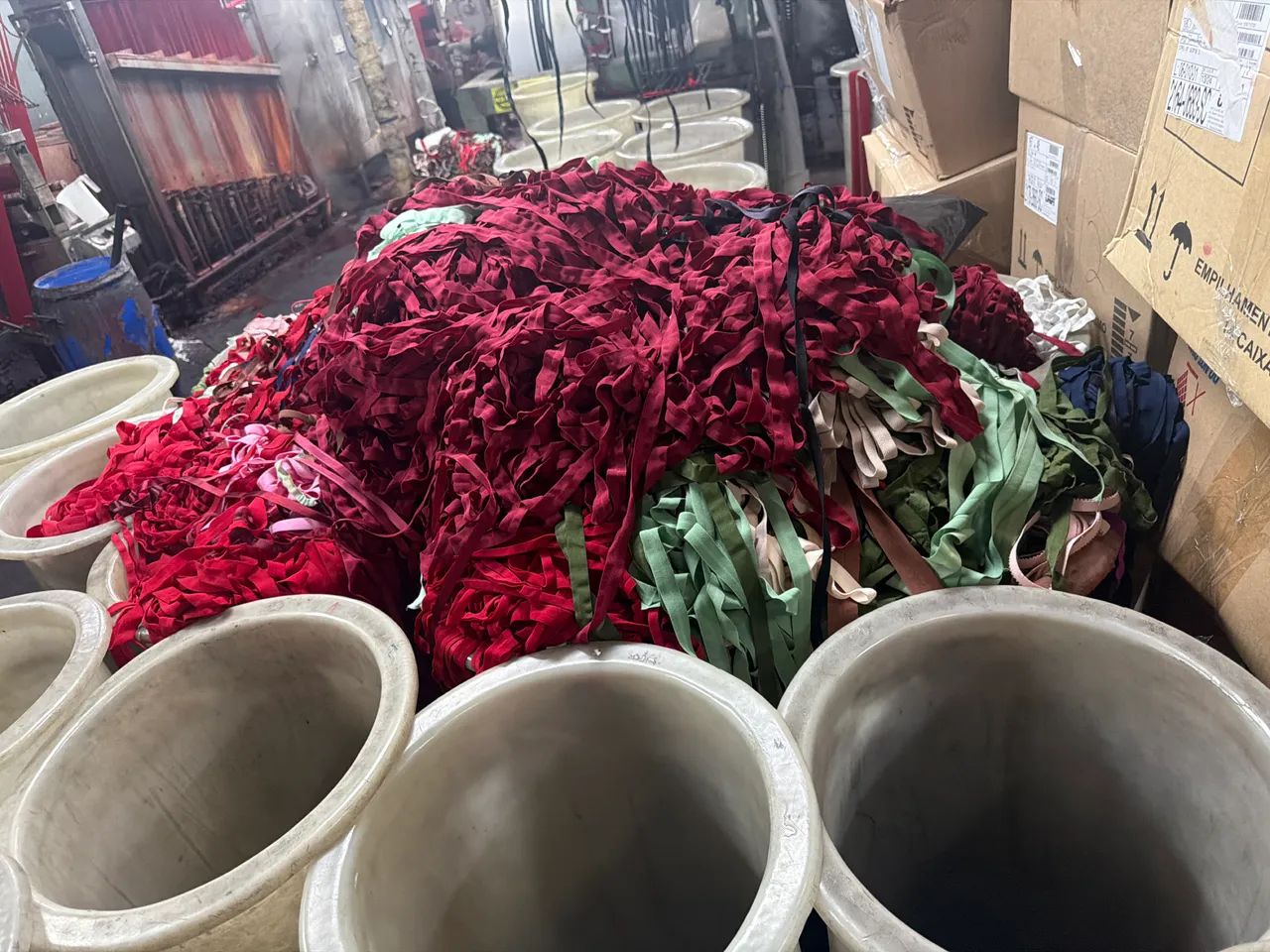 Retalhos de aviamentos para lingeries  - Foto 2