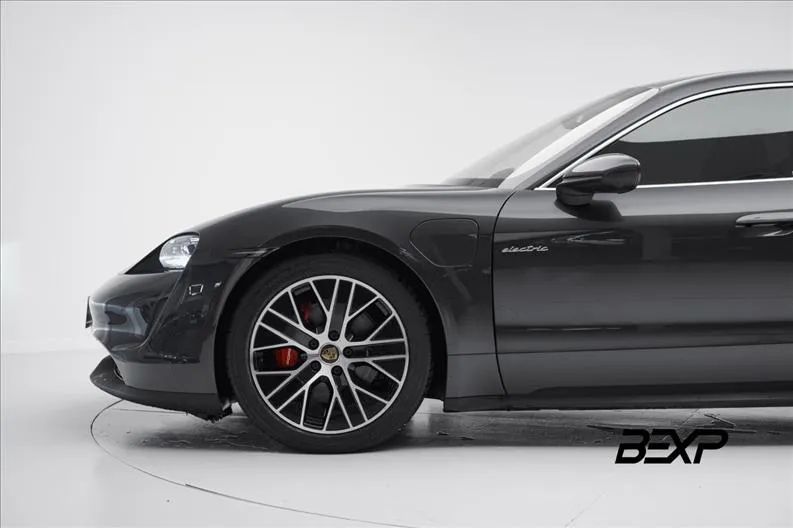Porsche Taycan 4S (Elétrico), foto 8 de 15