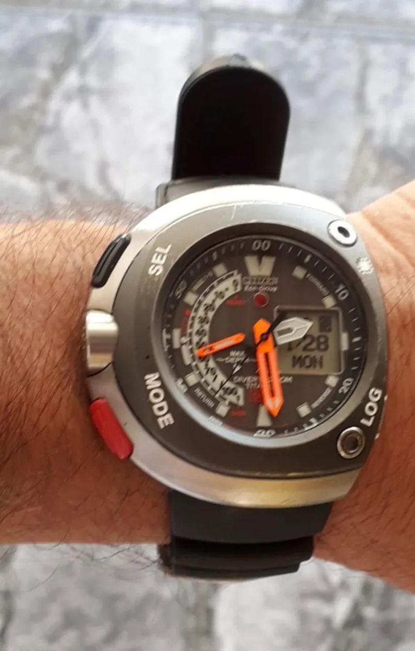 Relógio antigo original CITIZEN AQUALAND MEIA LUA TITANIUM PROMASTER JAPAN  - Foto 5