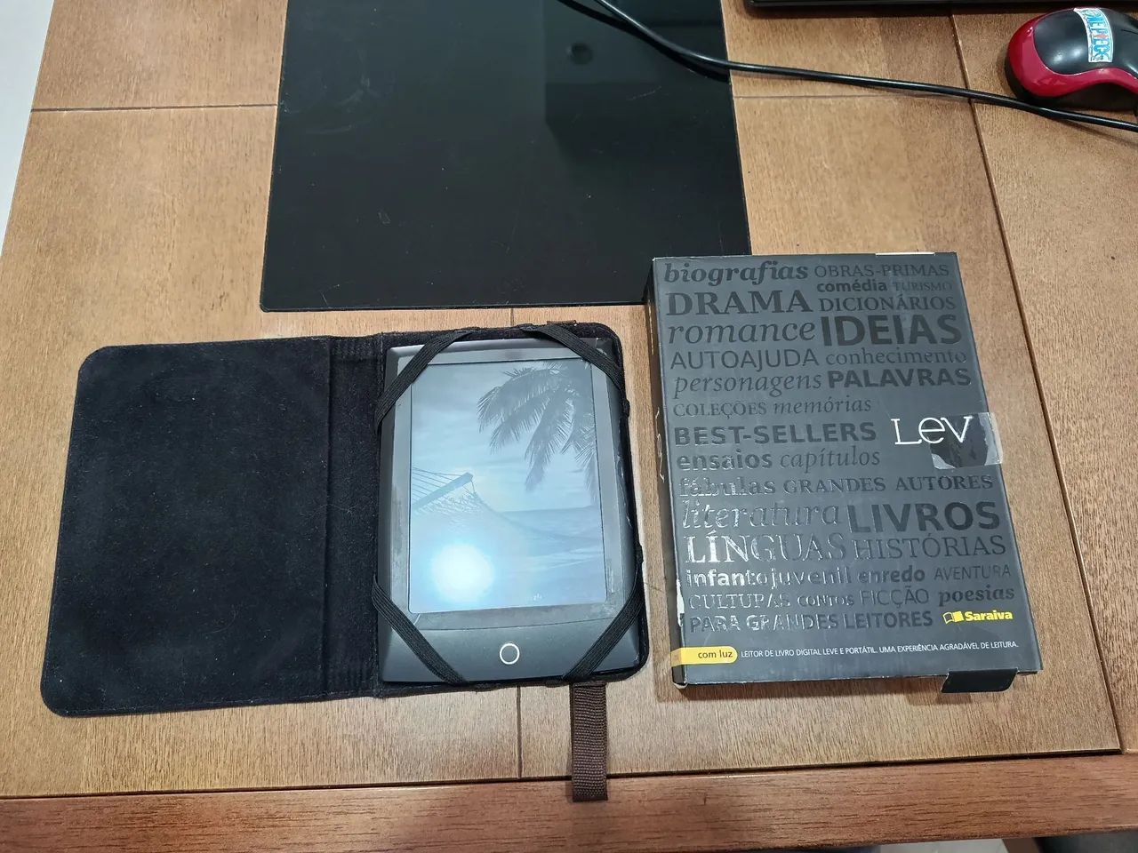 eBook reader LEV Saraiva