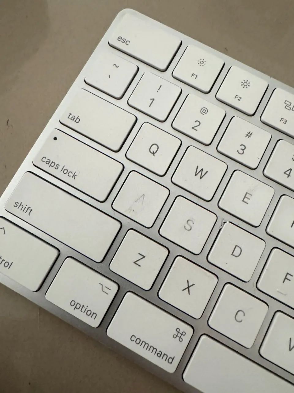 Teclado Apple Magic Keyboard Numeric A1843 Branco - DETALHE - Foto 2