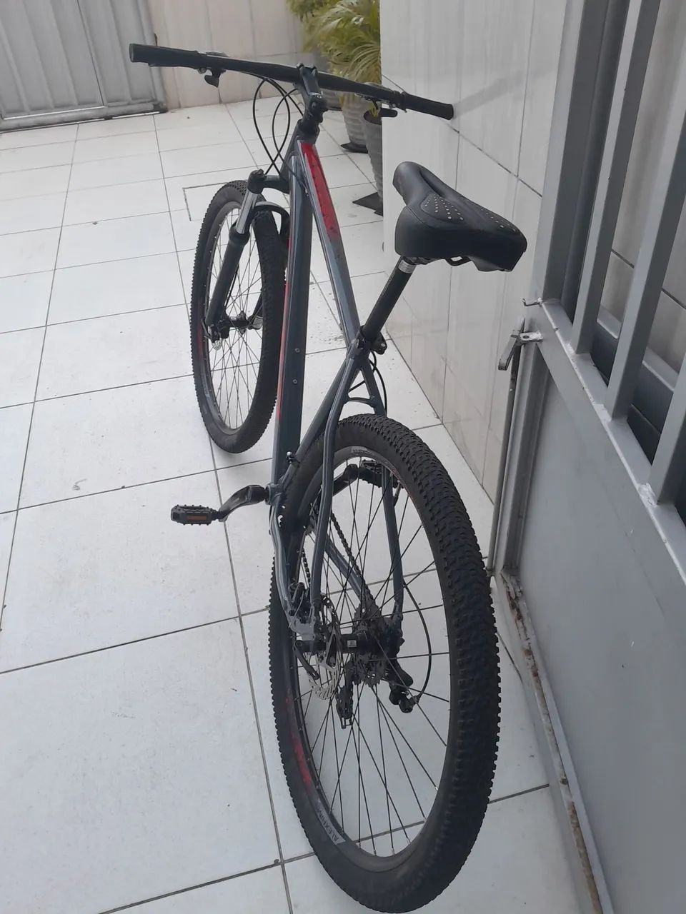 Bicicleta Aro 29, Quadro 19, Jogo De Macha Shimano. - Foto 4