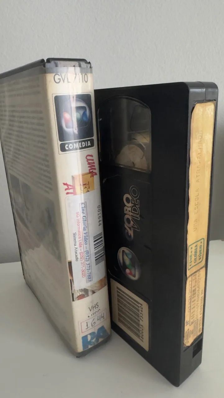 VHS Uma Escola Atrapalhada - Foto 3