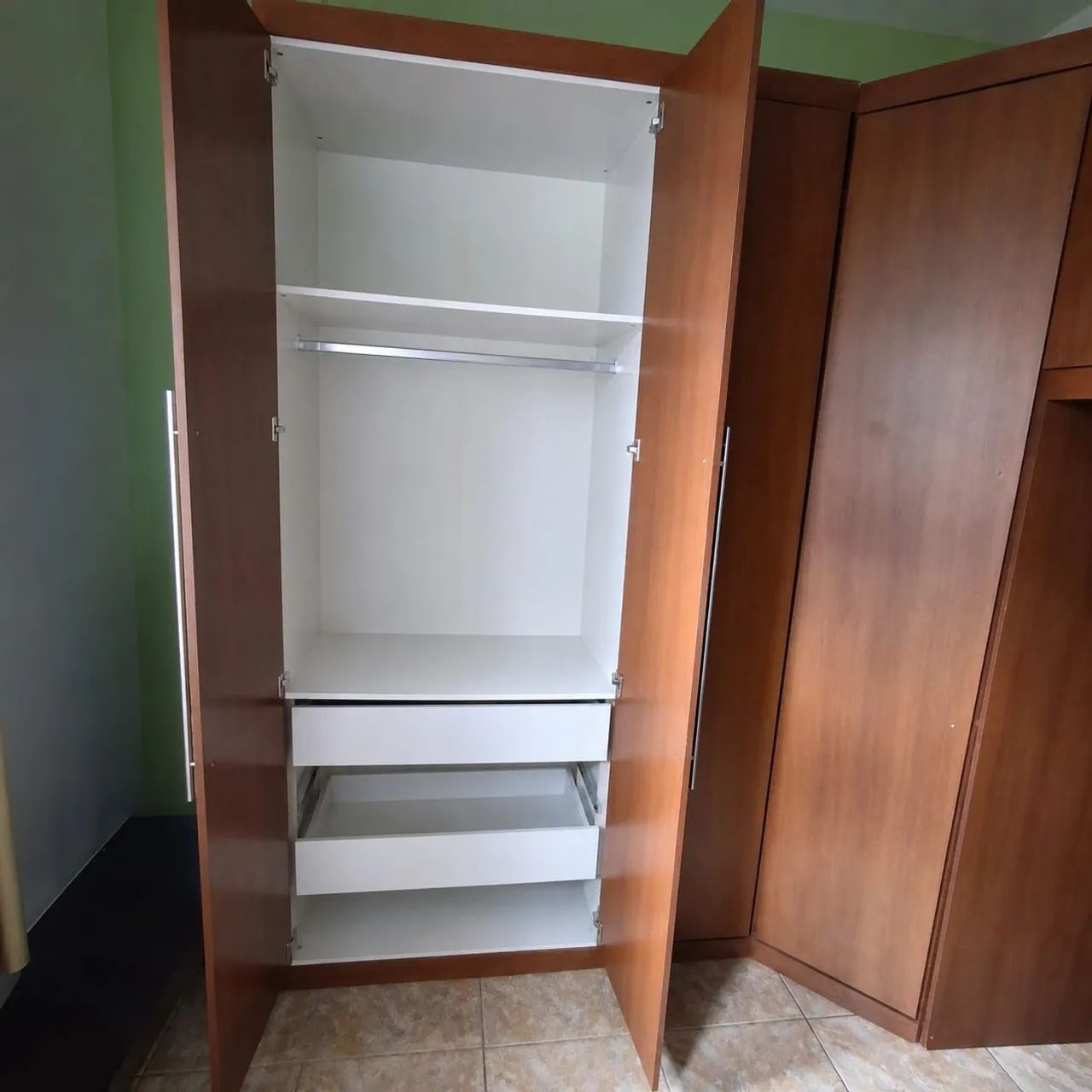 Guarda roupas 4 módulos  - Foto 4
