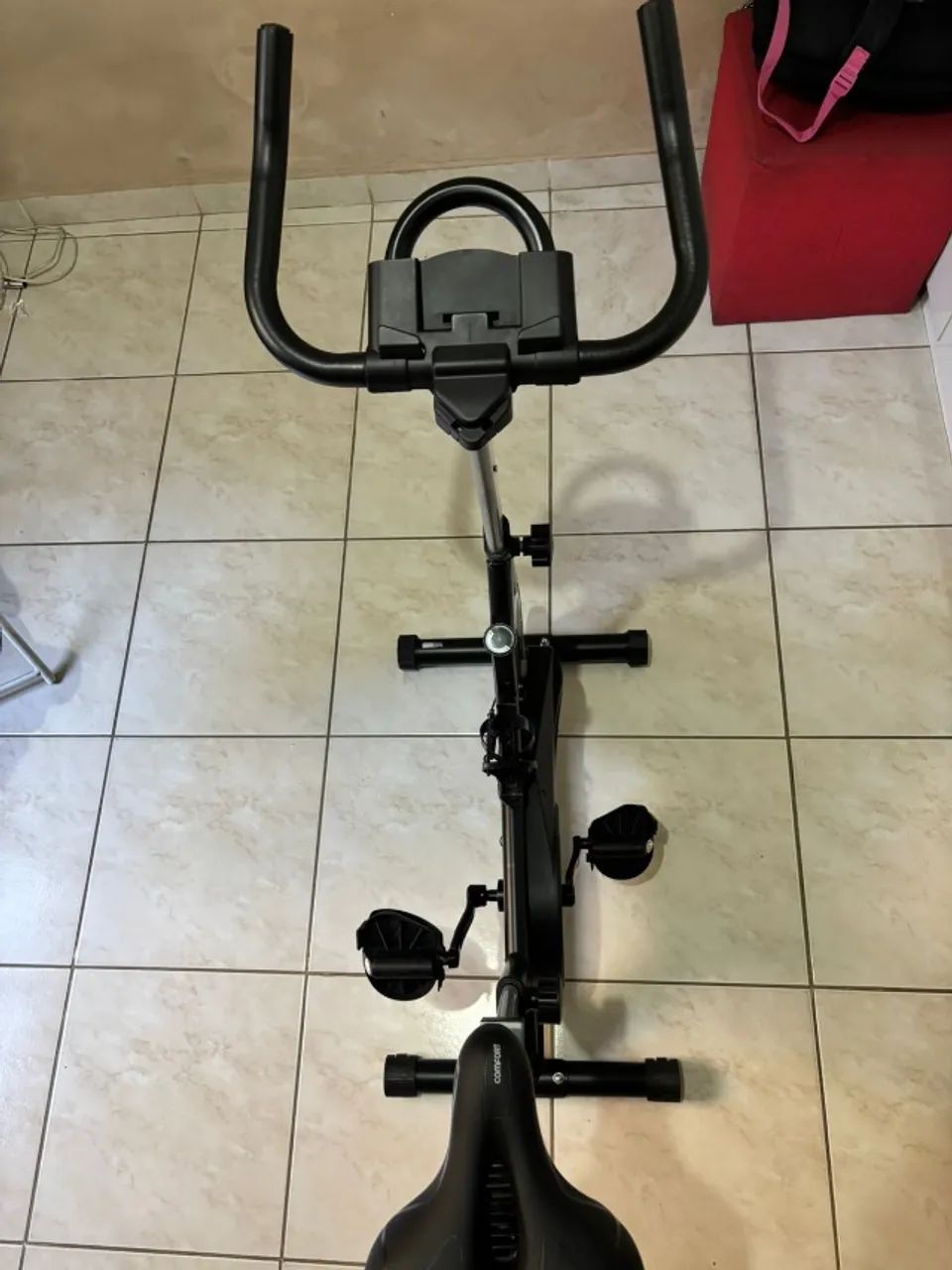 BICICLETA ERGOMÉTRICA SPINNING COM RODA DE INERCIA - Foto 4