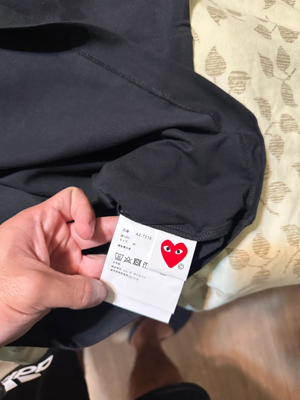 Camiseta Comme Des Garçons play - Foto 3
