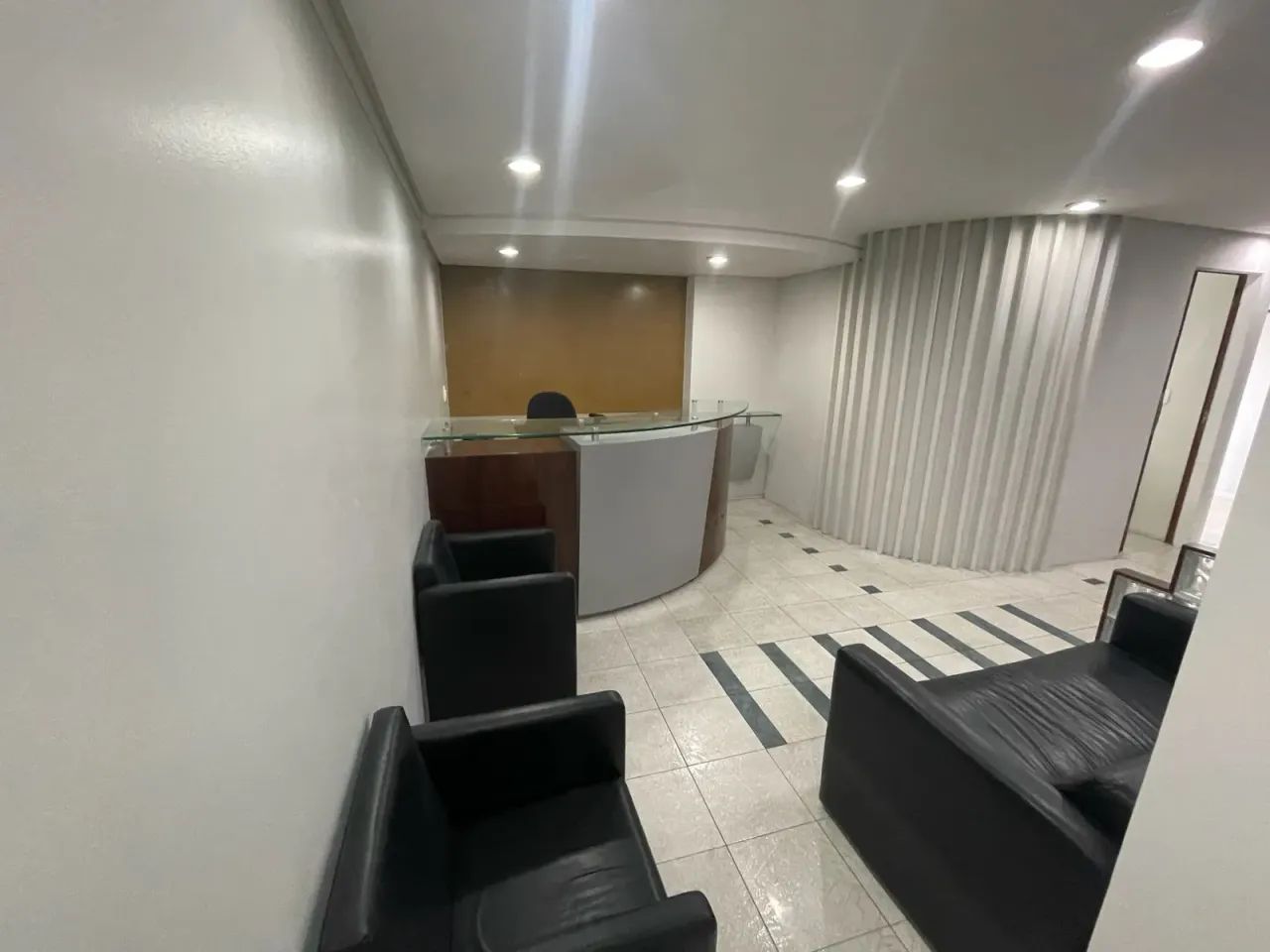 Sala Comercial no Centro ! Oportunidade Exclusiva para Investidores que Buscam Rentabilida - Foto 19