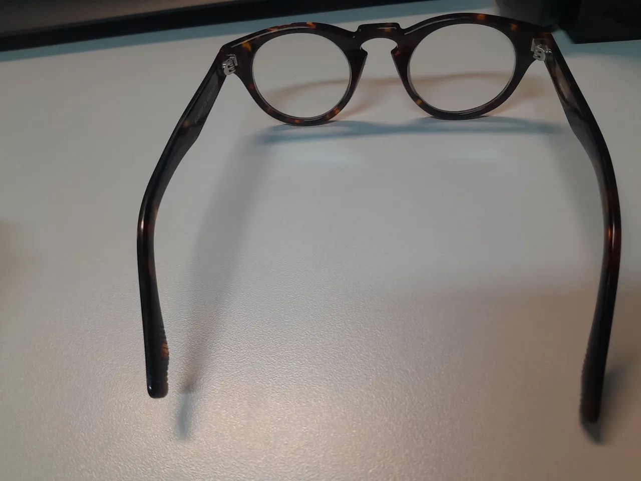 Óculos rendendo acetado grau zero  sem arranhões  - Foto 2