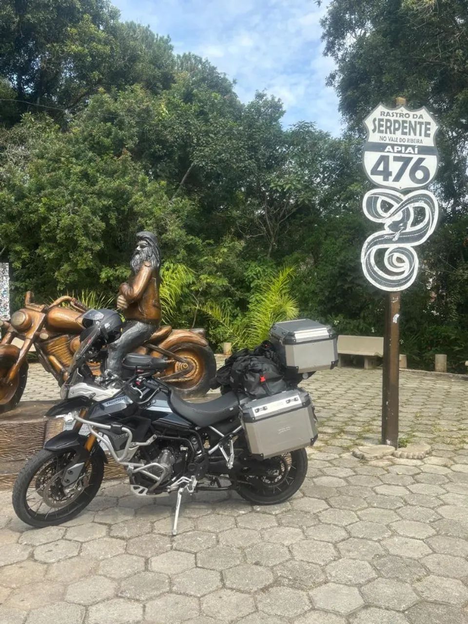 Vendo baús  para motos marca Givi Outback. - Foto 2