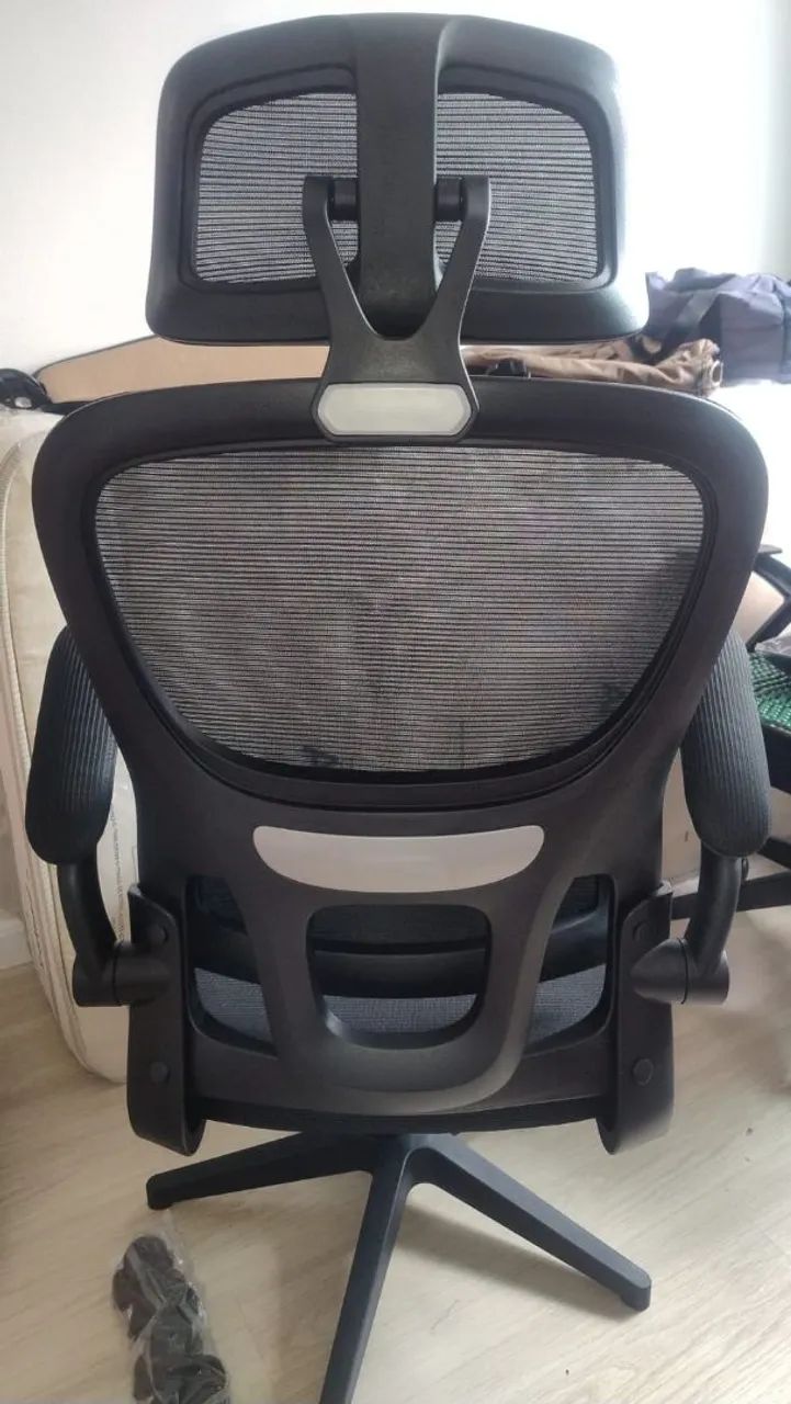  Cadeira ergonomia Genebra - Preta  - Foto 3