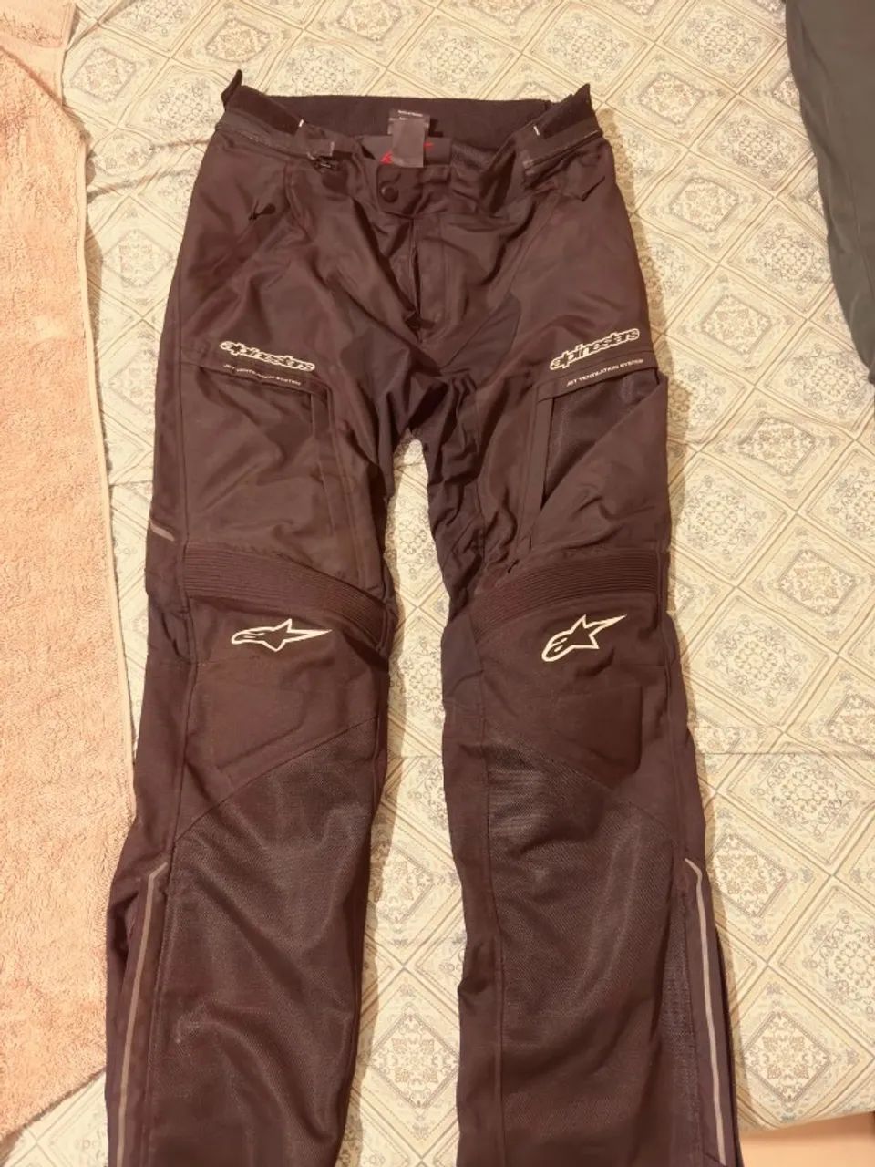 Vendo jaqueta e demais acessórios - Foto 3