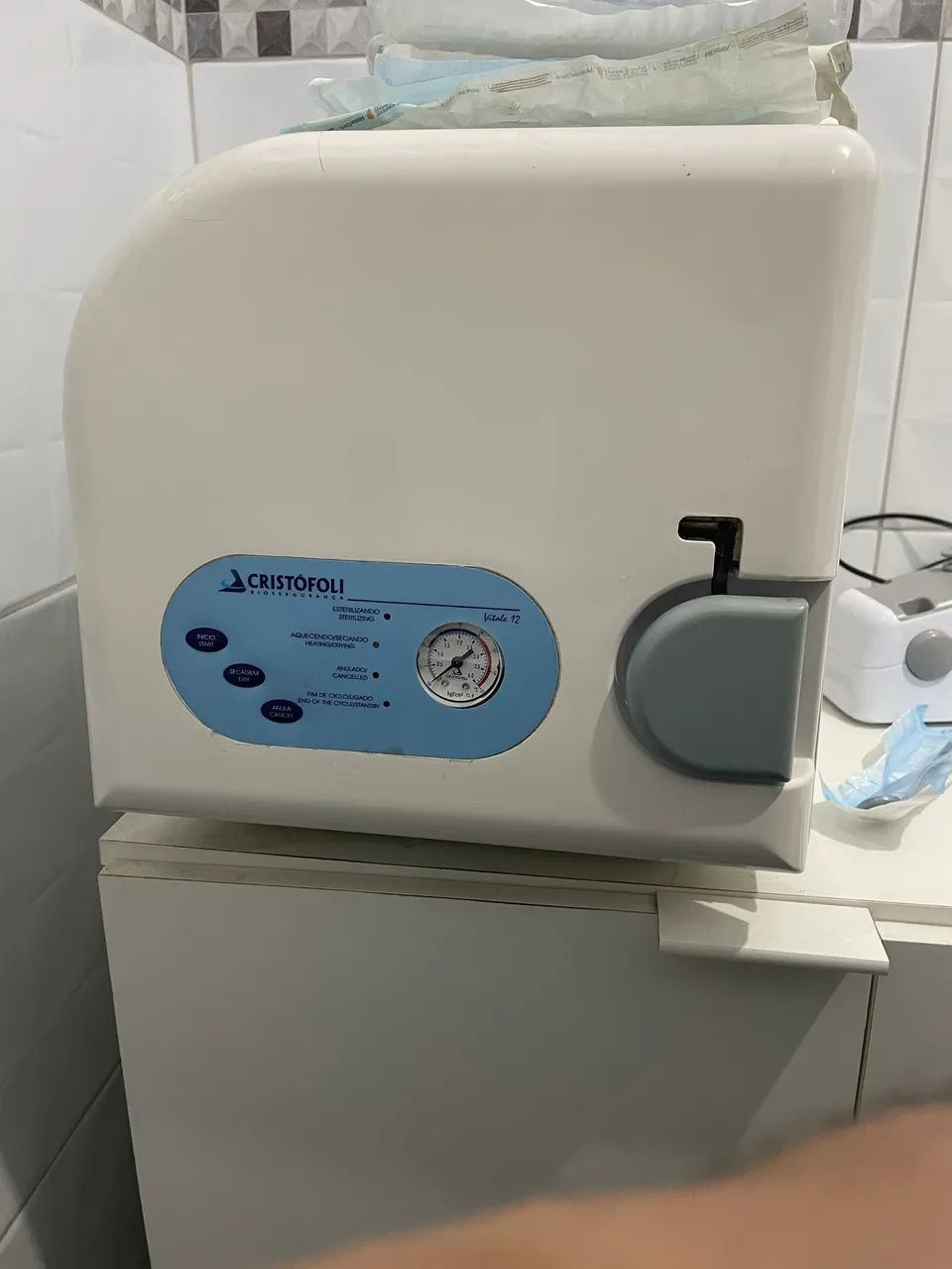 Cadeira odontológica, compressor e autoclave  - Foto 2