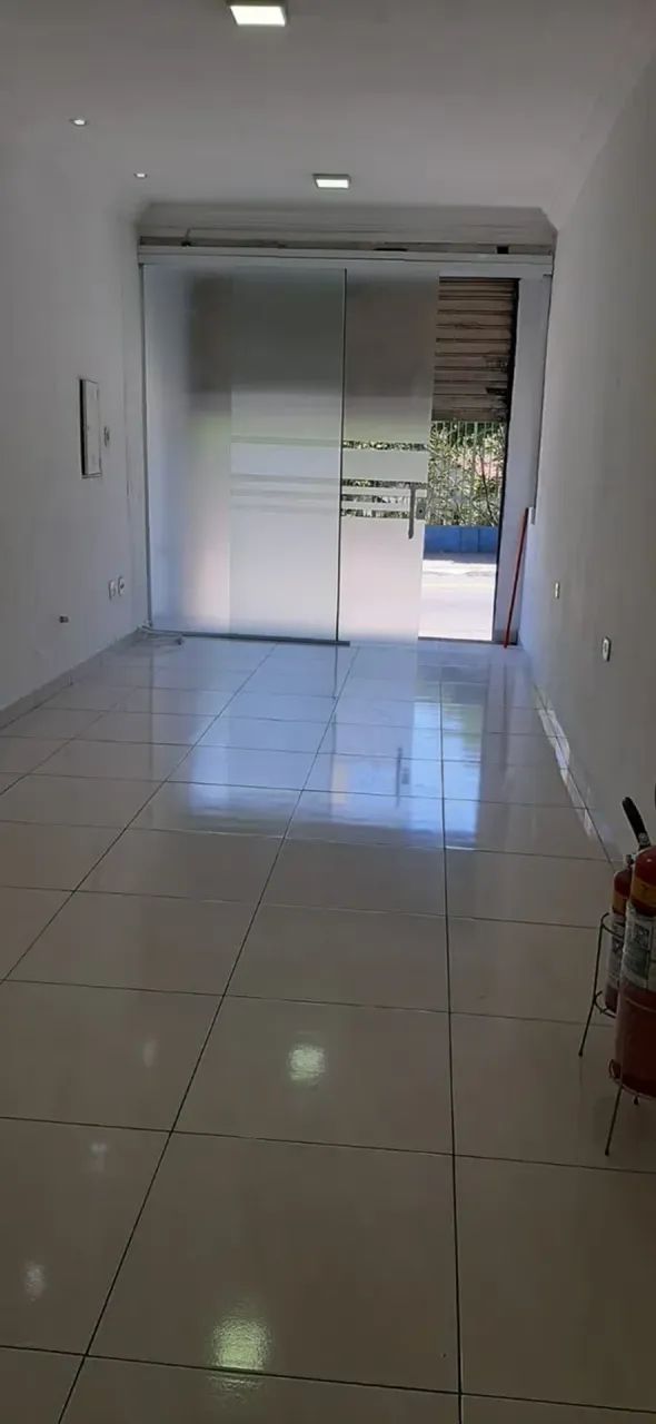 Salão Comercial em Poá para Locação