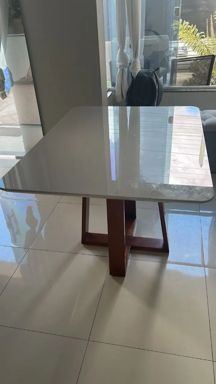 Conjunto de mesa com 4 cadeiras  - Foto 2