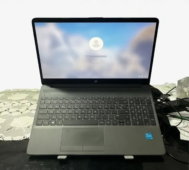 Notebook HP 256 G9 - Core i3 12a Geração, 8GB RAM