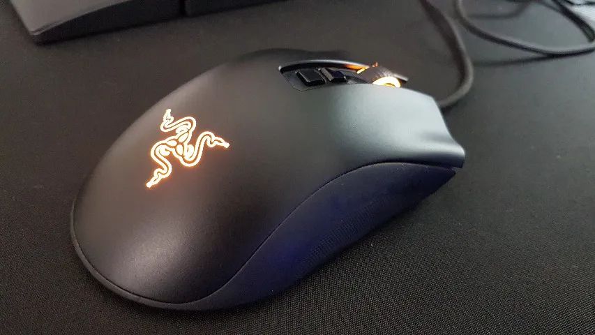 Mouse Razer Deathadder V2 - Foto 4