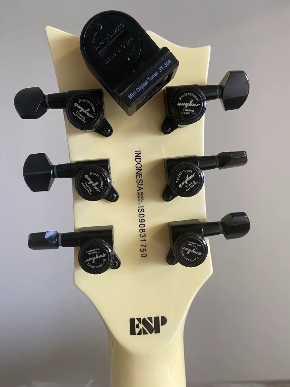 Guitarra LTD EC-50  - Foto 2