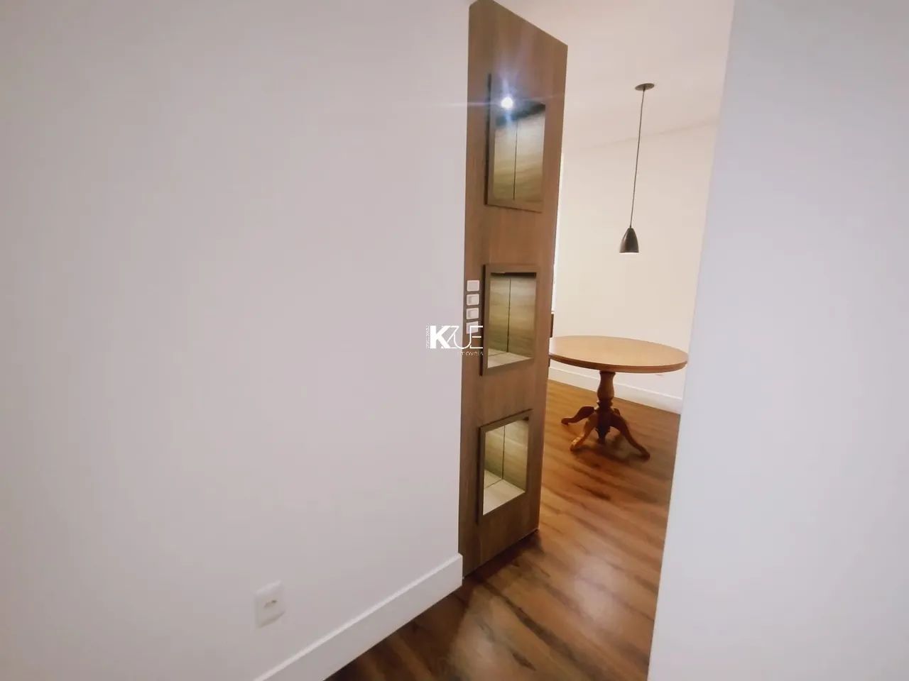 Apartamento mobiliado de 2 dormitórios, sendo 1 suíte, no Bom Abrigo - Foto 3