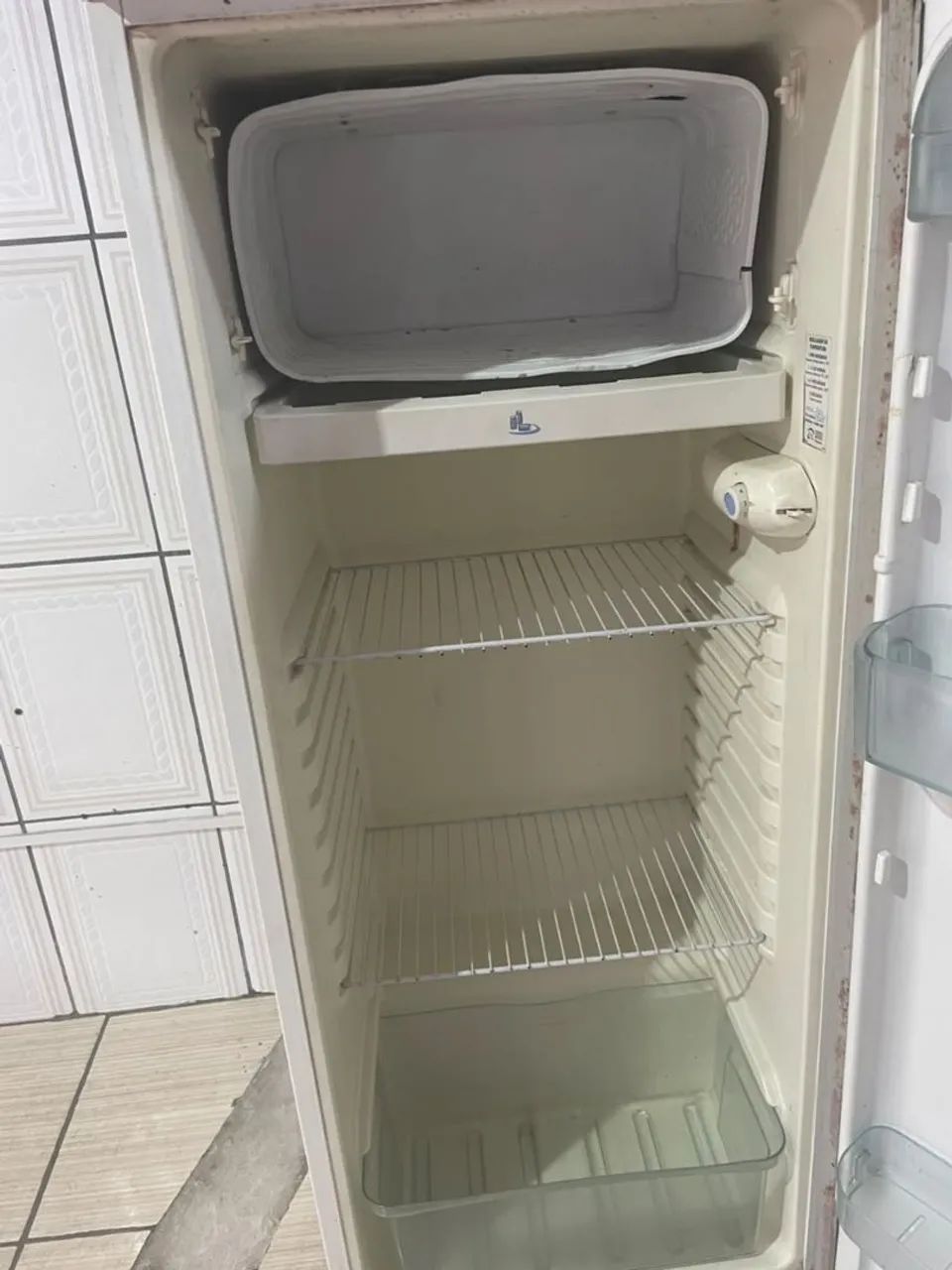 Geladeira Eletrolux  - Foto 3