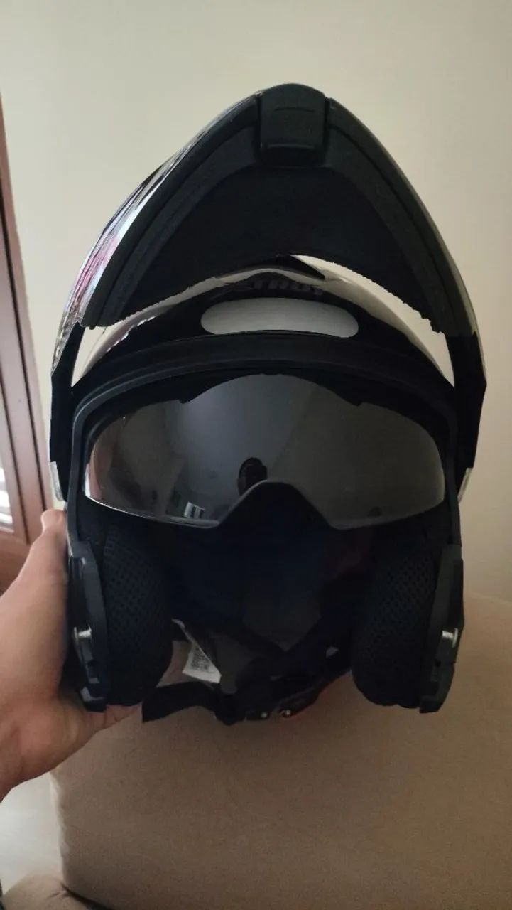 Capacete Xtroy com Queixeira e Óculos de Proteção UV