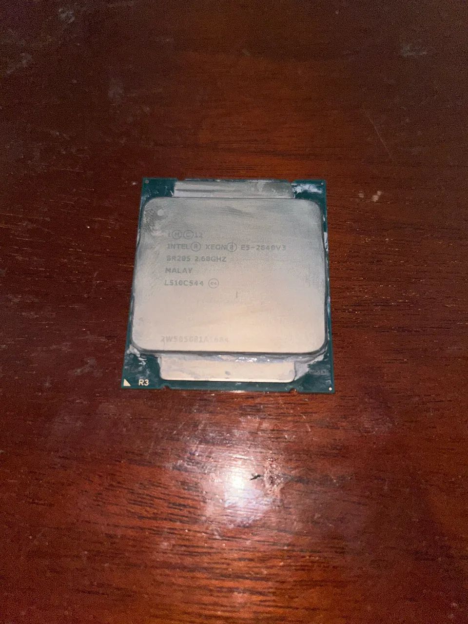 Procesador Intel(R) Xeon(R) CPU E5-2640 v3 @ 2.60GHz - Foto 2