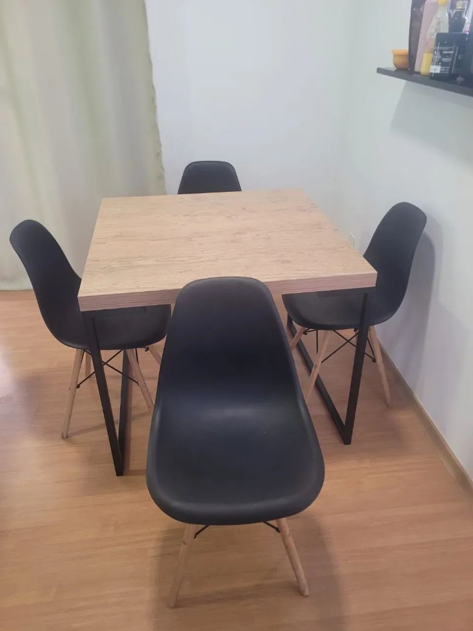 Mesa com 4 cadeiras - Aceito Cartão - * - Foto 2