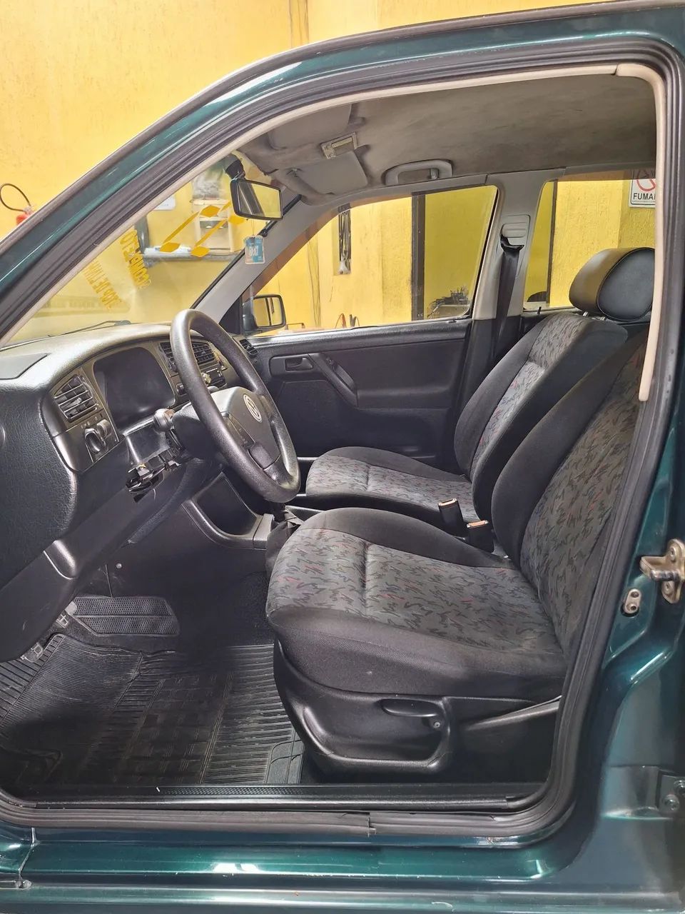Volkswagen Golf GL 1.8/ 2.0i 4p, foto 6 de 9