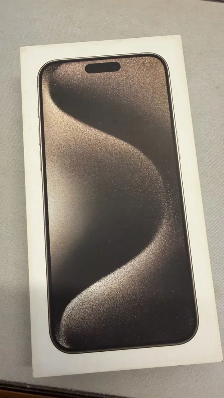 iPhone 15 Pro Max - 256gb  - Foto 2