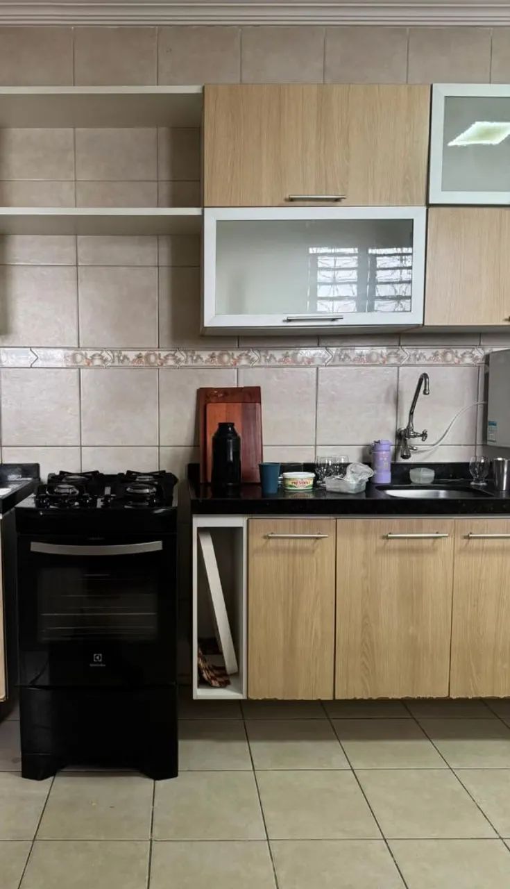 Vendo armário  de parede para cozinha - Foto 2