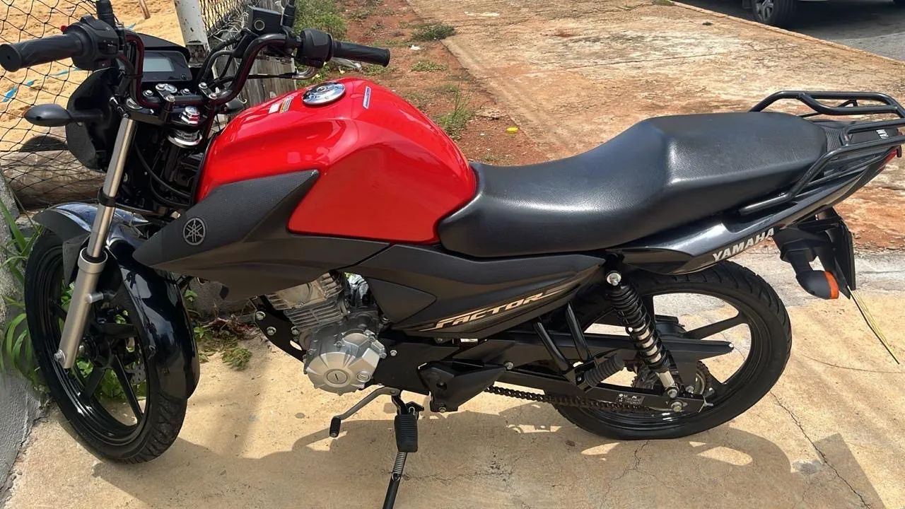 YAMAHA YBR 125i factor - Foto 4