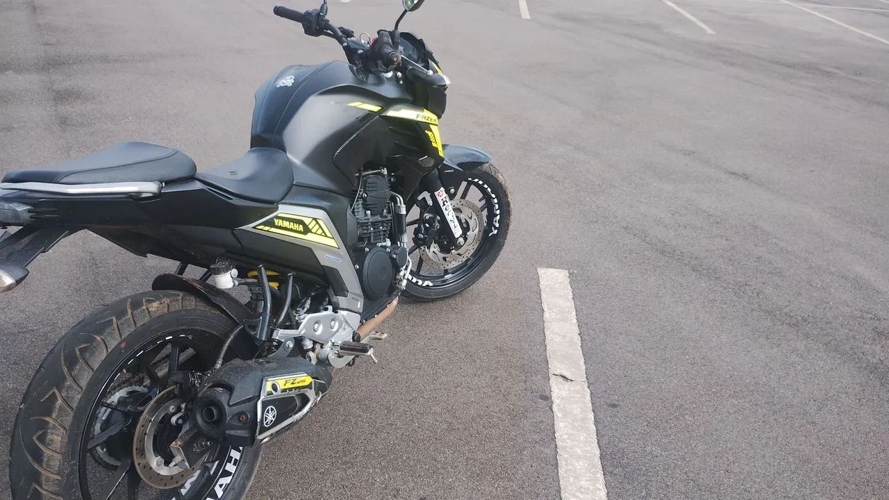 Fazer 250
