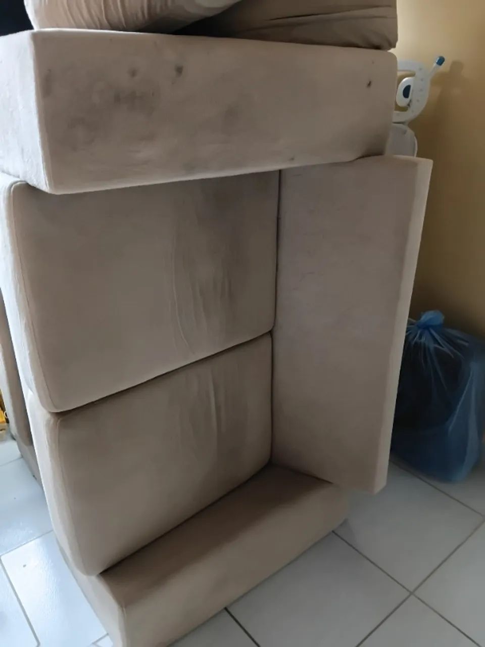 Sofá três lugares - Foto 2