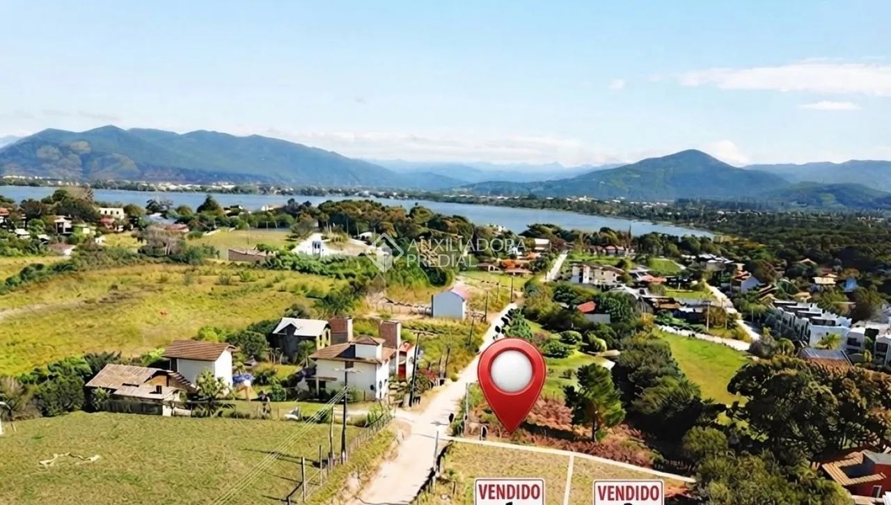 Terreno com Matrícula, Na Praia do Rosa! Financiável. - Foto 4