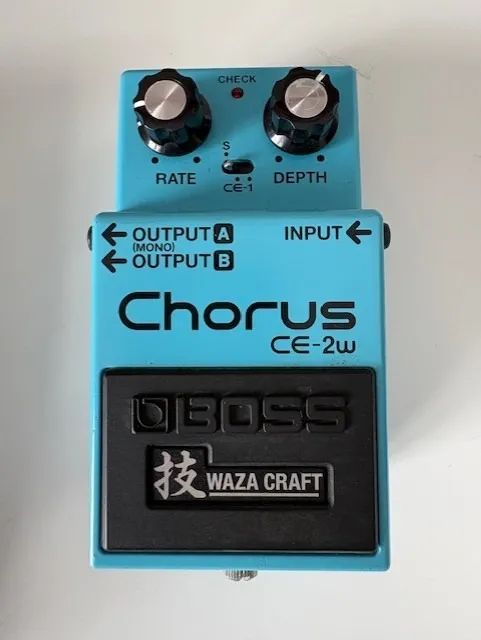 pedal chorus bos japan ce-2w na caixa novíssimo - Instrumentos
