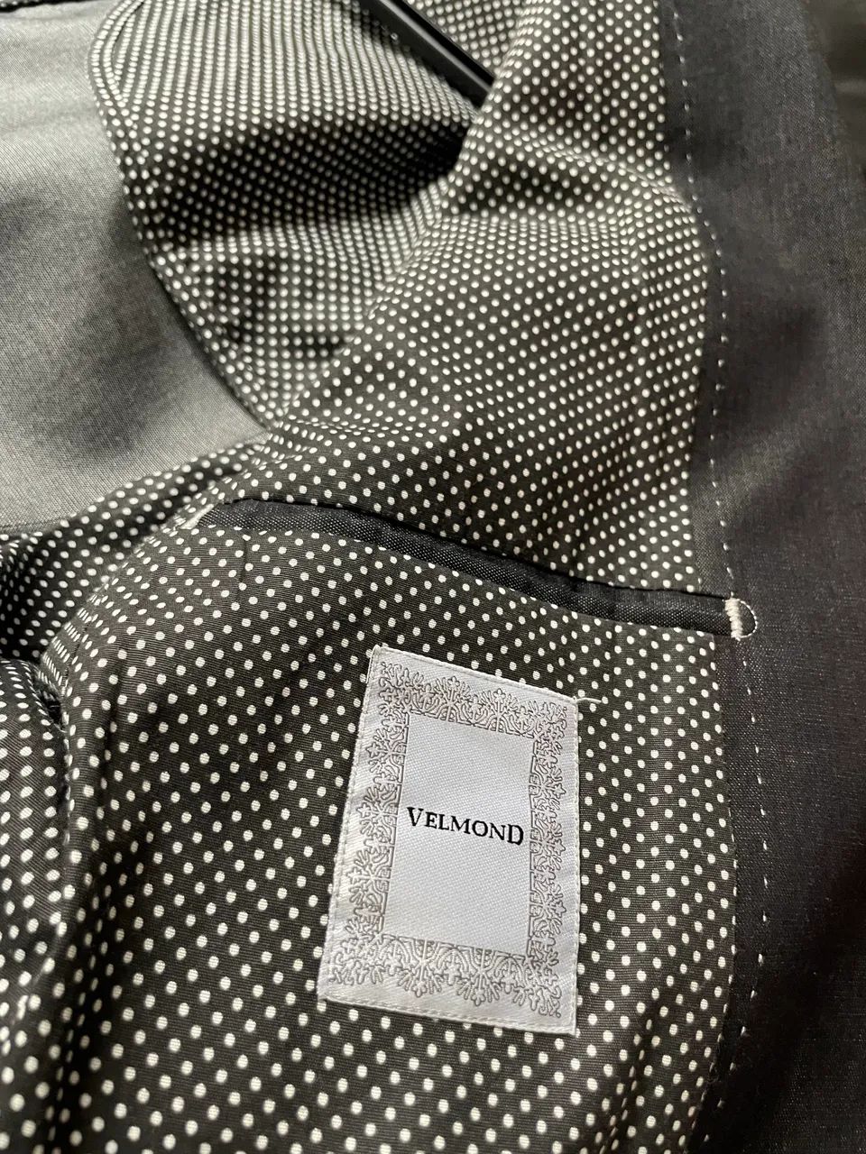 Terno / blazer slim novinho, Velmont - Foto 2