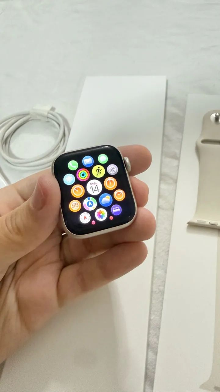 Apple Watch STARLIGHT SE 3