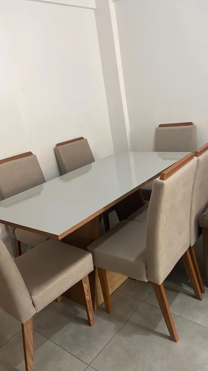 MESA DE 6 CADEIRAS