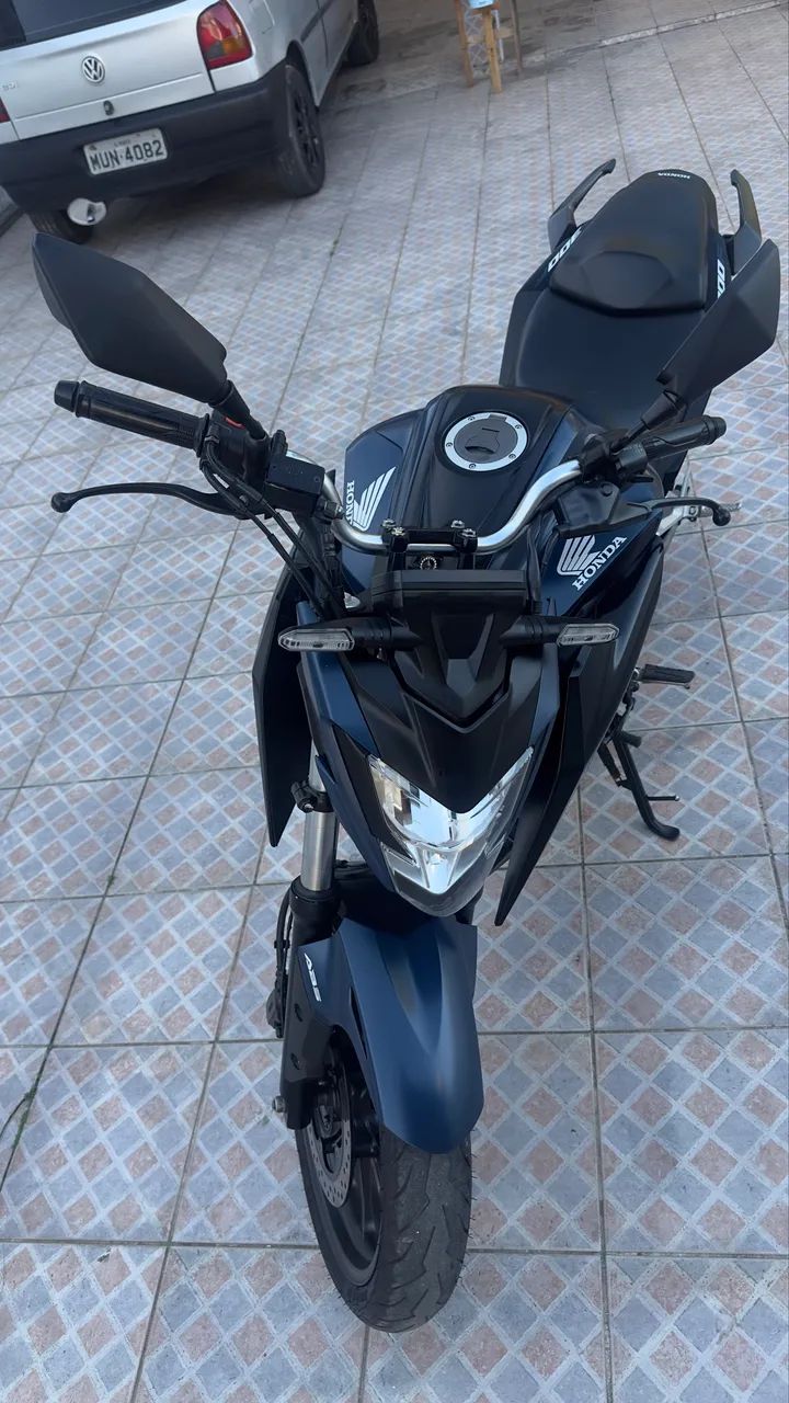 Vendo CB300f 24/25 - Foto 2