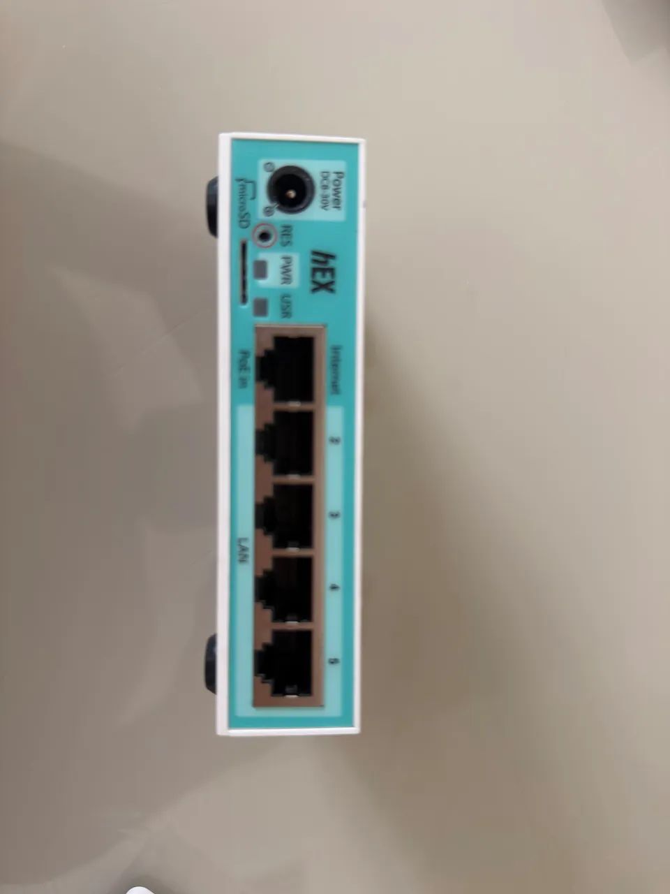 MIKROTIK RB750 Gr3 hEX - Foto 2