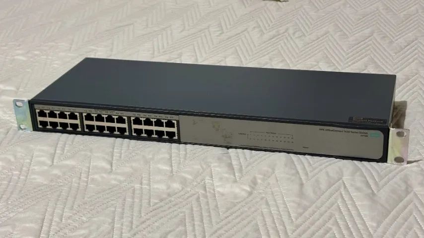 Switch Hp Officeconnect 1420 24 Portas Jg708b - Foto 2