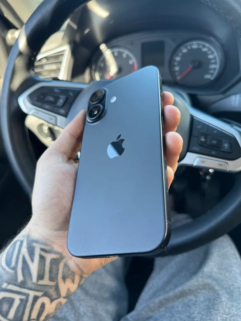 iPhone 16 128gb | Tela quebrada  - Foto 4