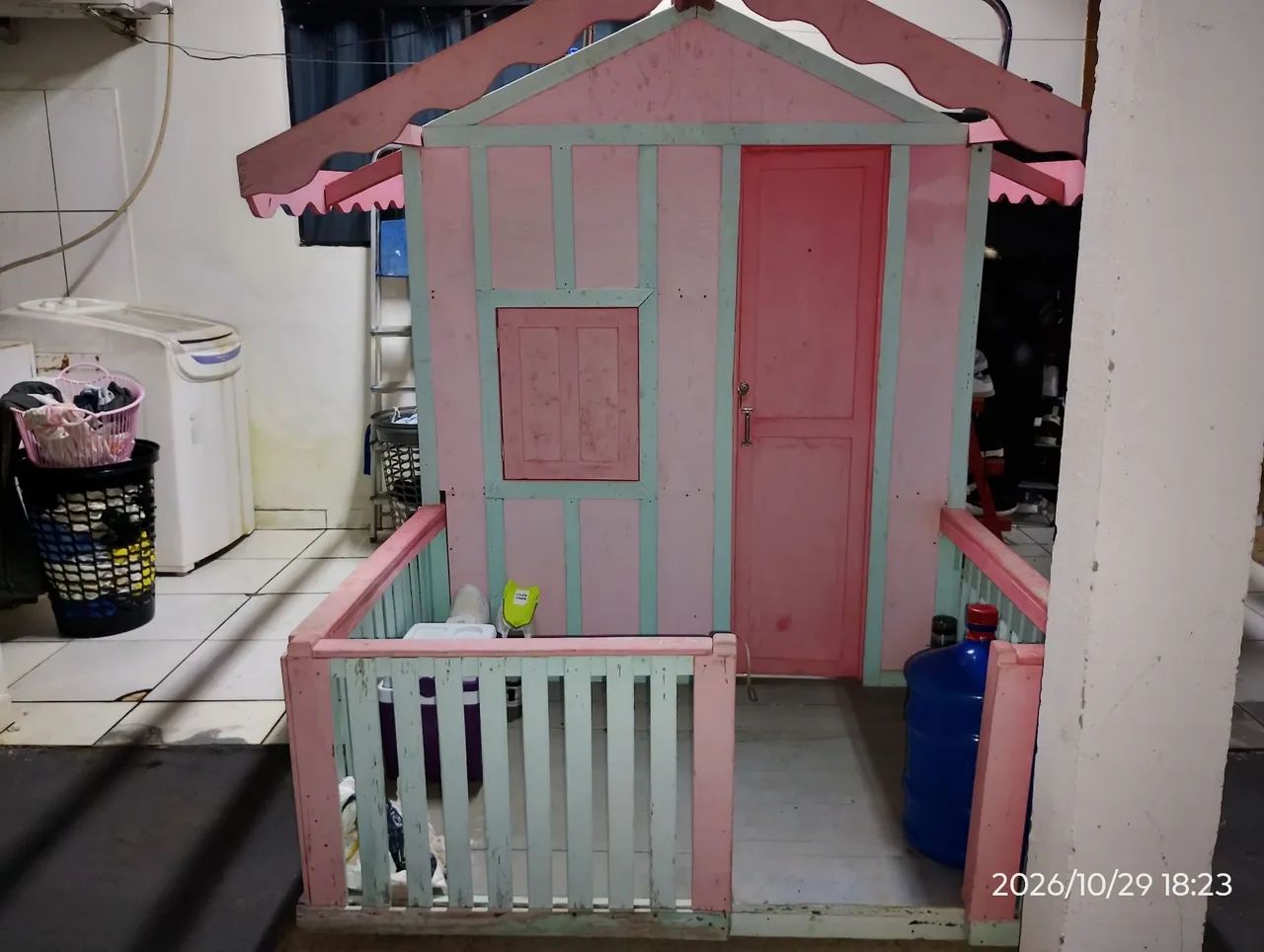 Casinha de madeira