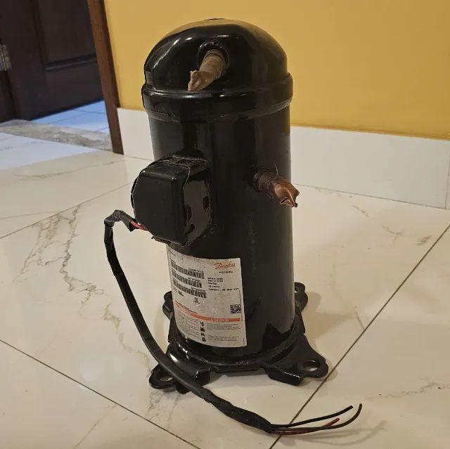 Compressor Danfoss Scroll 7.5 TR 90000 BTU 380V Trifasico R22