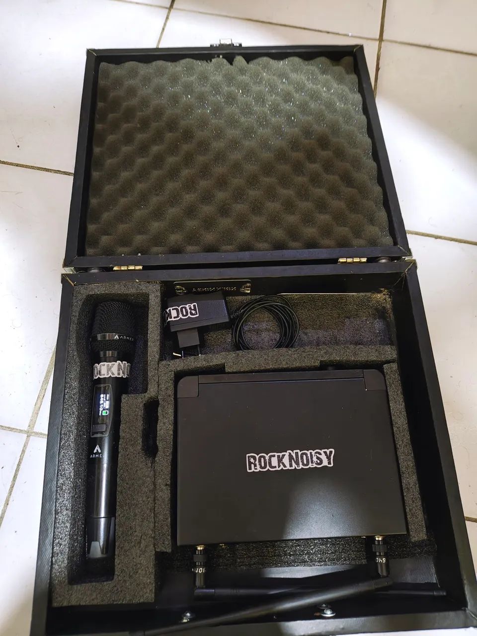 Microfone armar 801 com Case 1000,00 - Foto 3