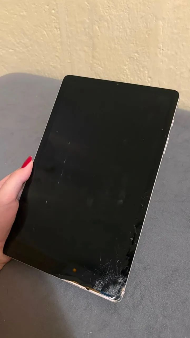 Tablet Samsung Galaxy Tab S6 Lite com defeito na tela - Foto 3