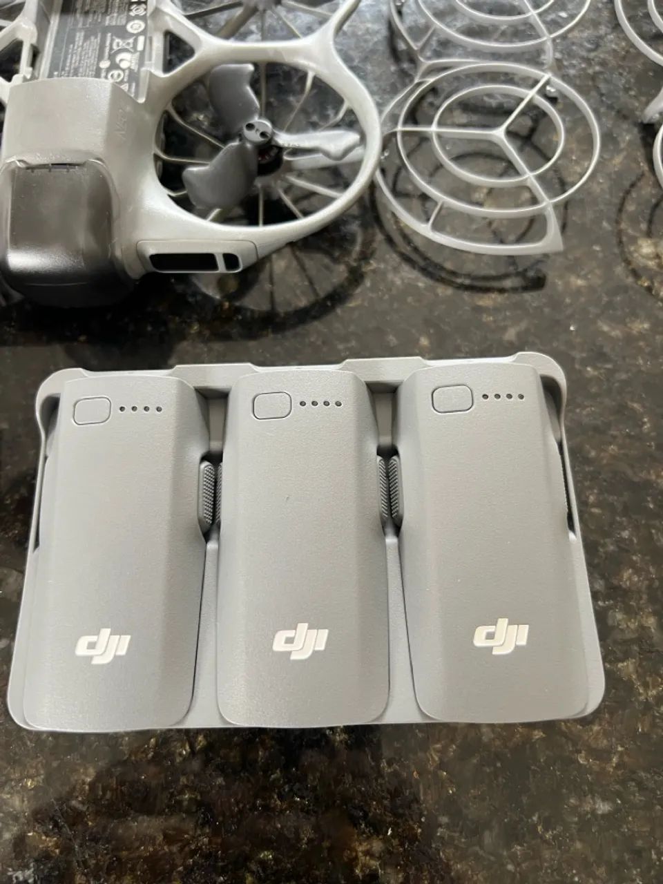 Drone DJI Neo Fly More Combo + Acessórios - Pouco Uso - Foto 3